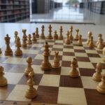 Mesas com tabuleiros de xadrez na Biblioteca Nacional de Brasília durante o Brasília Chess Open.