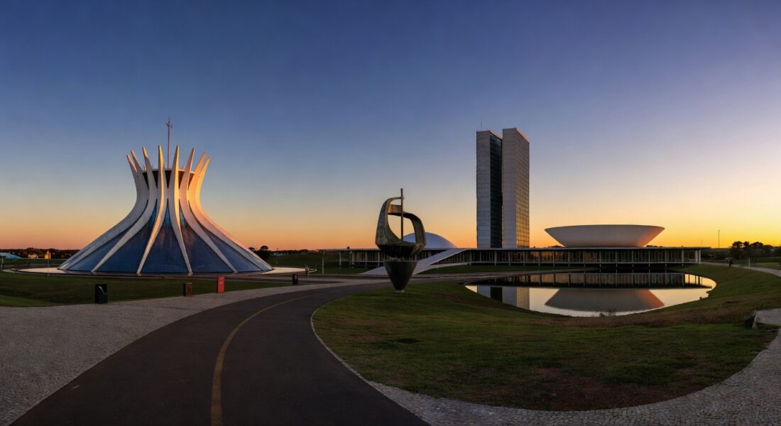Vista panorâmica de Brasília com arquitetura moderna, representando o II Fórum Cidades Criativas do Design e a Rota do Design.