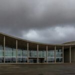 Prédio da assembleia legislativa em Brasília, representando lei sobre falhas em diagnósticos de bebês com Down.